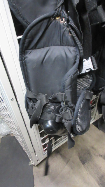Load image into Gallery viewer, Used Heaton Helite-Z Goalie Hockey Chest Protector Size Adult - straps wear
