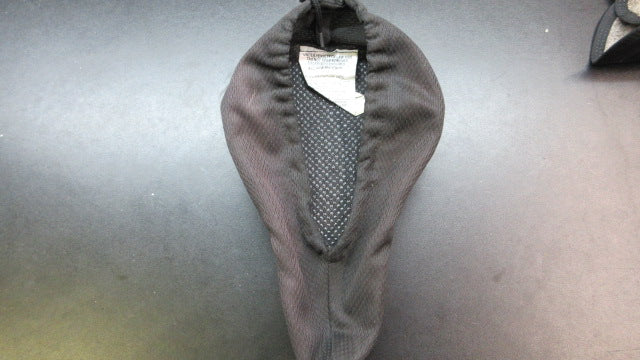 Load image into Gallery viewer, Used Bell Memory Foam Seat Cover
