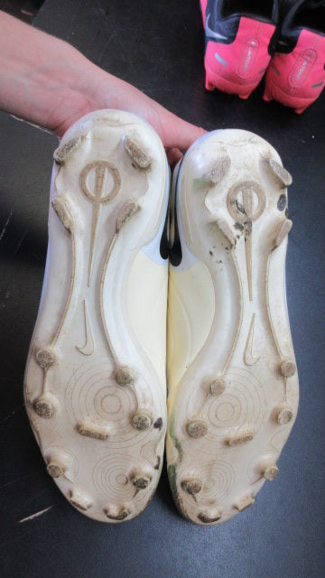 Used Nike Tiempo Legend 10 Elite FG Soccer Cleats  - Size 10