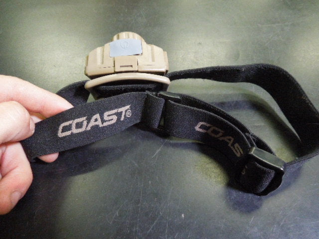 Load image into Gallery viewer, Used Coast FLX7 700 Lumen 3 Level Headlamp
