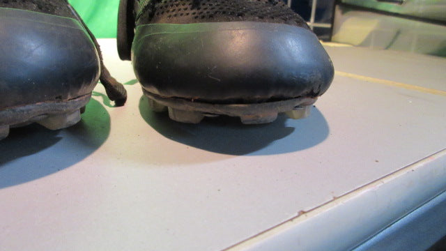 Load image into Gallery viewer, Used Rawlings Curve Mid Youth 2.5 Cleats - Some Worn
