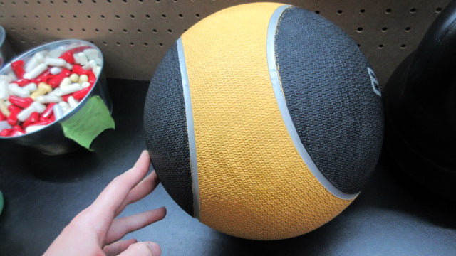 Load image into Gallery viewer, Used CAP 8LB Medicine Ball
