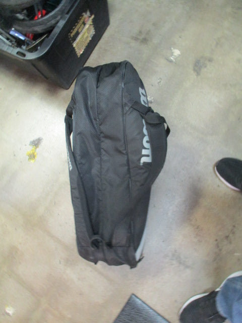 Used Wilson Multi Tennis RACQUET BAG Wth backpack straps