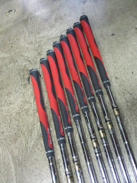 Load image into Gallery viewer, Used Tommy Armour 845 V-25 3-PW Iron Set
