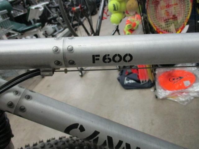 Load image into Gallery viewer, Used Cannondale Furio 26&quot; Mountain Bike
