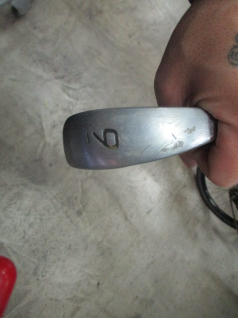 Load image into Gallery viewer, Used Top Flite Junior Golf Set 7,9,Hybrid,Driver,Sand Wedge - RH
