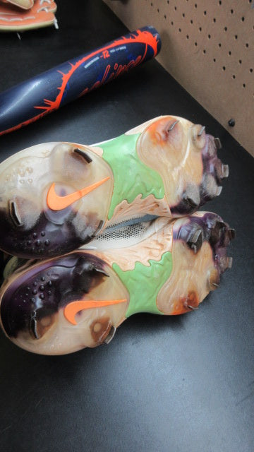 Load image into Gallery viewer, Used Nike Alpha Huarache Elite 3 Light Bone Metal Baseball Cleats  - Size 7
