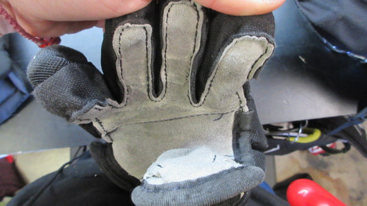 Used Bauer NSX Youth Hockey Gloves - Size 9"