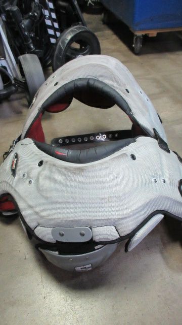 Load image into Gallery viewer, Used Schutt Armor Flex Shoulder Pads Adult Size 3XL - has wear
