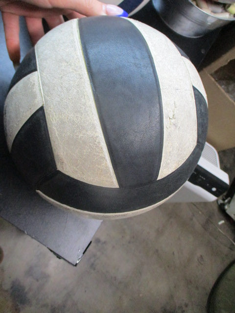 Used Baden Perfection Volleyball