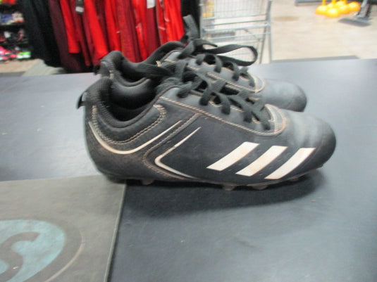 Used Adidas Rundown Size 3 Baseball Cleats