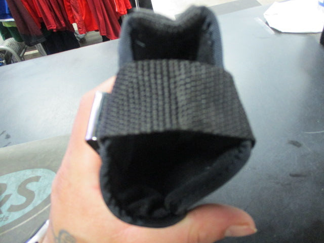Load image into Gallery viewer, Used Gun Holster
