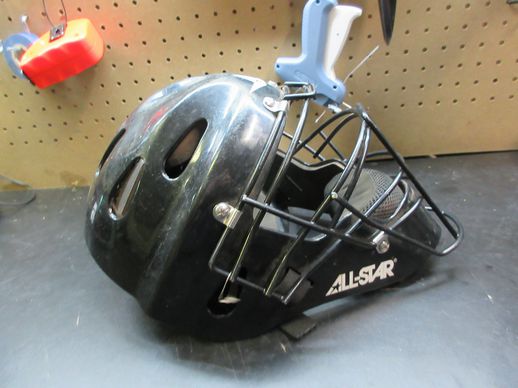 Load image into Gallery viewer, Used All-Star MVP-PRO Catchers Helmet - 6 1/4 - 7
