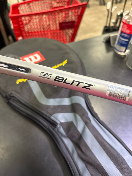 Used Wilson Pro Staff Blitz Hyper Carbon 27"