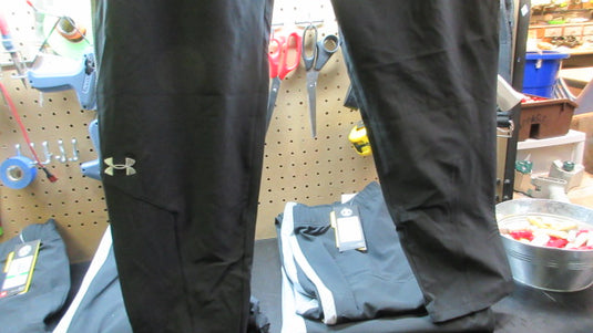 Under Armour Windbreaker Sweat Pants - Size XS