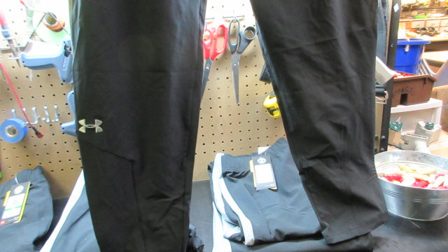 Load image into Gallery viewer, Under Armour Windbreaker Sweat Pants - Size XS
