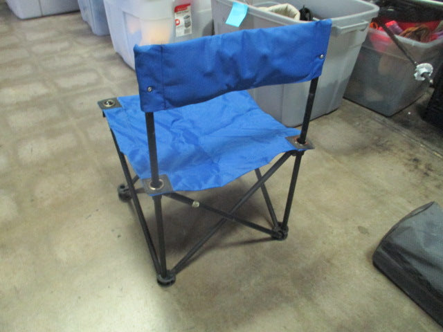 Load image into Gallery viewer, Used Kids Fold Out Chair In Blue
