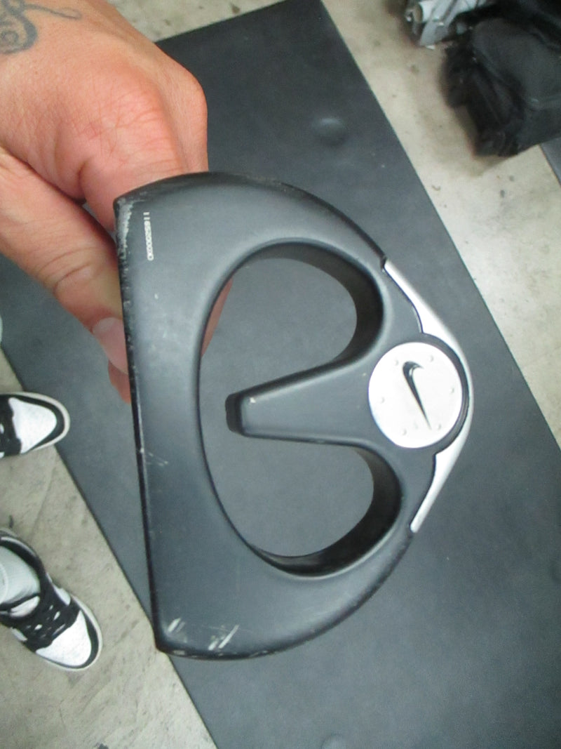 Load image into Gallery viewer, Used Nike OZ T100 35&quot; Putter- RH
