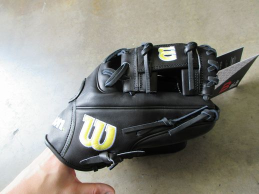 New Wilson A2000 Classic 1788 11.25" Leather Glove - RHT