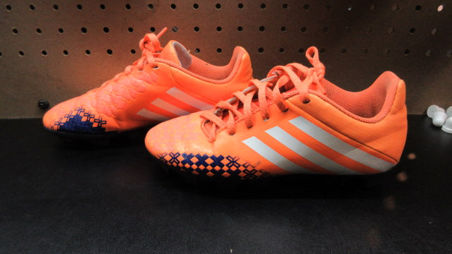Load image into Gallery viewer, Used Adidas Predito Soccer Cleats - Size 3
