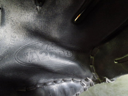 Used Wilson The A2000 Pro Stock XLC Dual Hinge JP AKW Right Hand 12" Glove