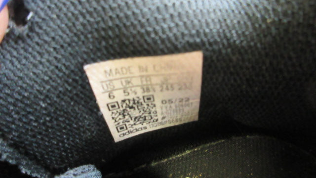 Load image into Gallery viewer, Used Adidas Freak Spark Mid Football Cleats - Size 6
