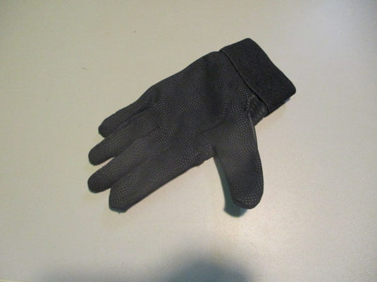Used Under Armour Size Youth Medium Batting Glove - LH