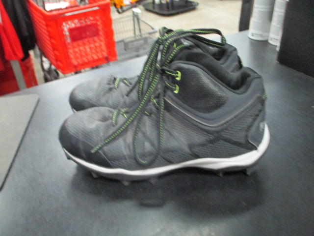 Load image into Gallery viewer, Used Riddell Size 4 Football Cleats
