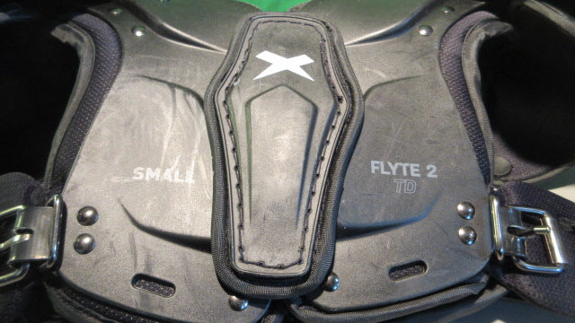 Load image into Gallery viewer, Used Xenith Flyte 2 TD Youth Small Football Shoulder Pads
