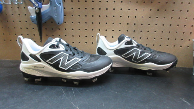 Load image into Gallery viewer, Used New Balance Fresh Foam X Velo v4 Molded Softball Cleats - Size 8.5 W
