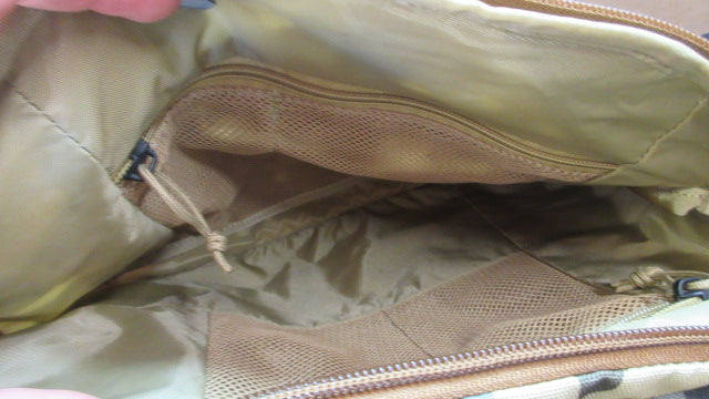 Load image into Gallery viewer, Used Umpqua Steamboat ZS Sling Bag
