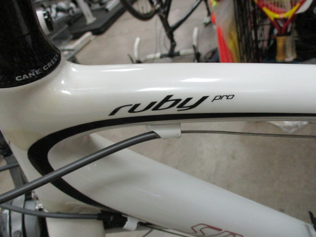 Load image into Gallery viewer, Used Specialized Ruby Pro carbon Fiber 20 Speed Bike 700x23c
