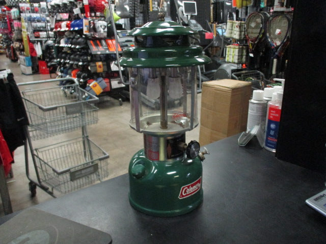 Load image into Gallery viewer, Used Coleman Model 220K 1980s Camping Lantern
