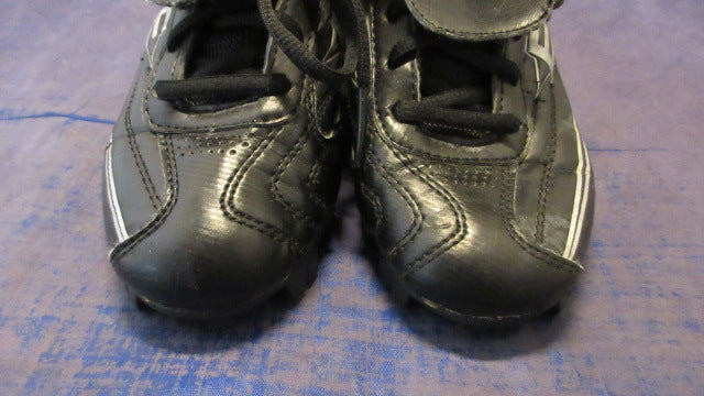 Load image into Gallery viewer, Used Easton Cleats Youth Size 1 - cracking

