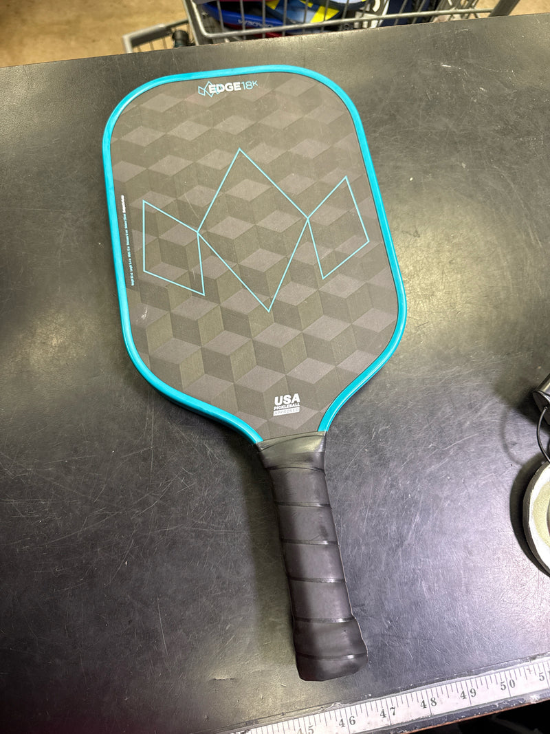 Load image into Gallery viewer, Used Diadem Edge 18K Pickleball Paddle DEMO
