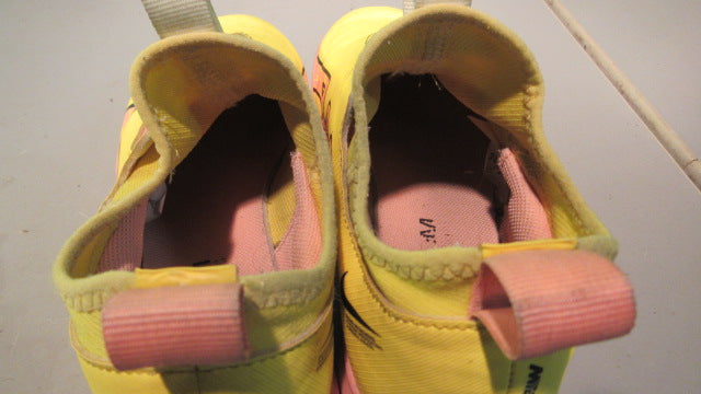 Load image into Gallery viewer, Used Nike Zoom Mercurial Vapor 15 Academy Youth 4 Turf Soccer Cleats
