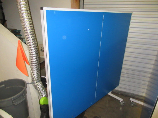 Used Stiga Outdoor Aluninum Ping Pong Table With Net (Net Behind Counter)