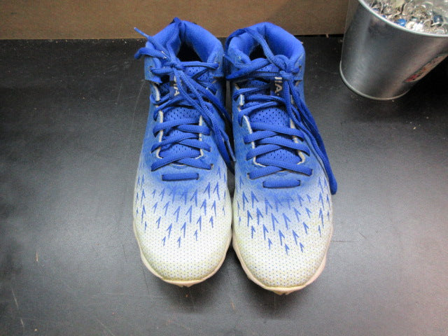 Load image into Gallery viewer, Used Under Armour Spotlight Franchise 4.0 RM Football Cleats - Size Youth
