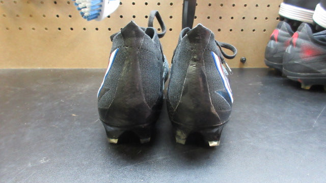 Load image into Gallery viewer, Used Adidas Predator Soccer Cleats - Size 5
