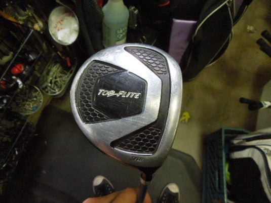 Used Top Flite 7pc Right Hand Golf Club Set 6-9i, Wedge, 4h, 3w