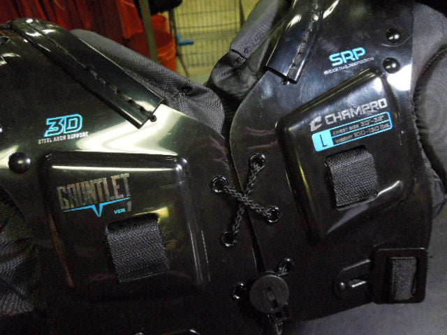 Load image into Gallery viewer, Used Champro Gauntlet V1 Football Shoulder Pads Size Large

