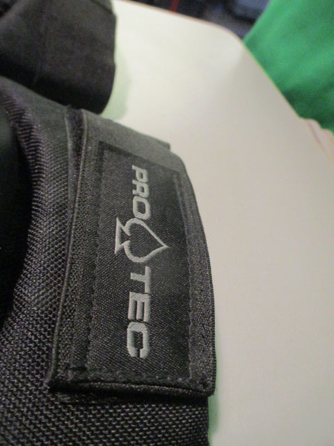 Load image into Gallery viewer, Used Pro Tec Youth Elbow Pads
