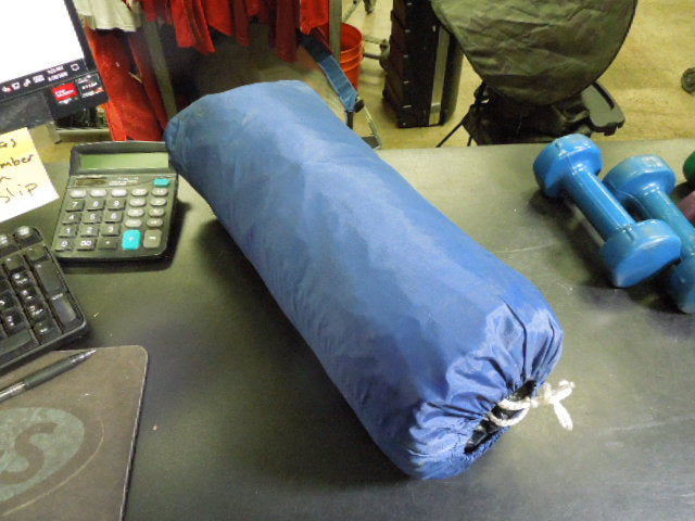 Load image into Gallery viewer, Like New Avid Outdoor 5x7x3 ft Nylon Trail Tent
