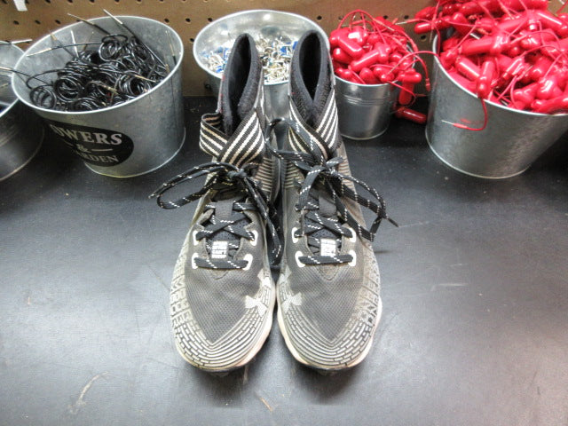 Load image into Gallery viewer, Used Under Armour Highlight Franchise Football Cleats - Size Youth 5
