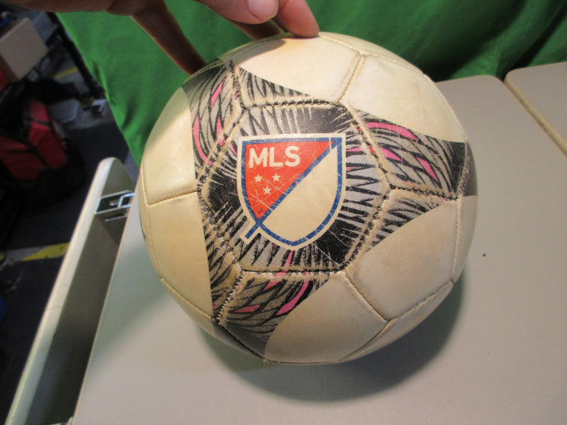 Load image into Gallery viewer, Used Franklin MLS Size 5 Soccer Ball
