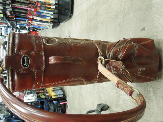Load image into Gallery viewer, Vintage Austad's Full Leather Caddy Golf Carry Bag
