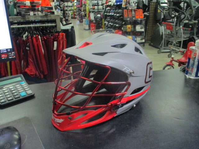 Load image into Gallery viewer, Used Cascade R Lacrosse Helmet OSFM
