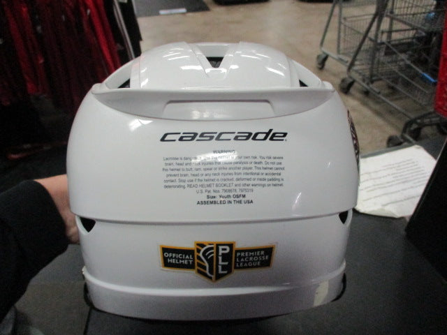 Load image into Gallery viewer, Used Cascade Cs-r Lacrosse Helmet - OSFM
