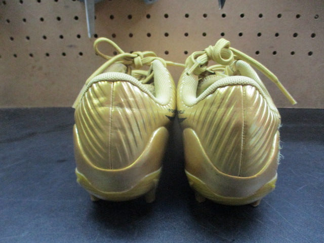 Load image into Gallery viewer, Used Under Armour Blur Select Football Cleats - Size Youth 5
