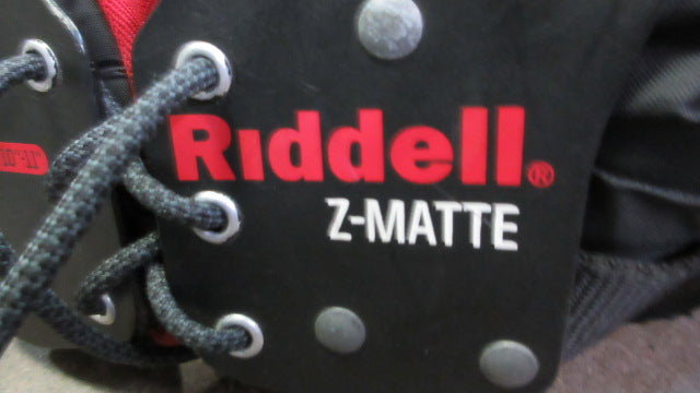 Load image into Gallery viewer, Used Riddell Z-Matte Shoulder Pads Youth Size XS (40) 10&quot;-11&quot;
